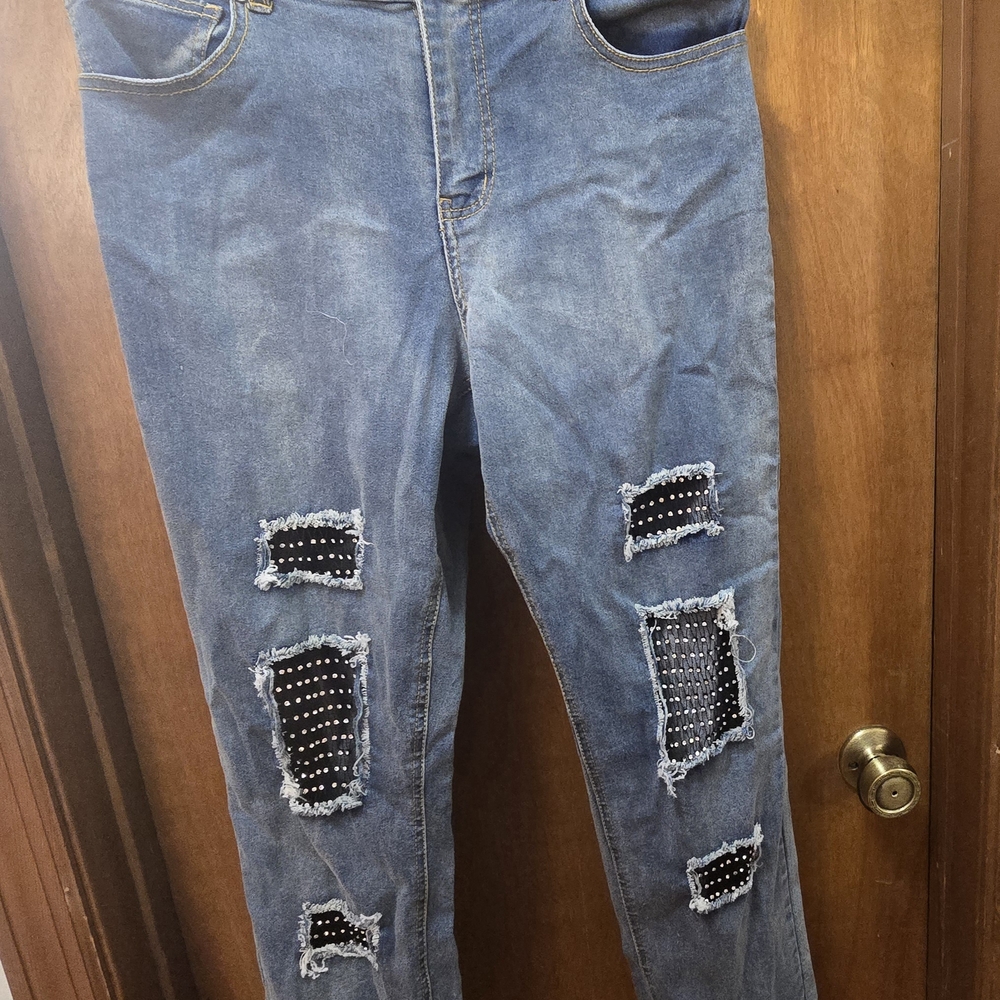 VENUS Blue Straight Leg Jeans with Distressed Accents